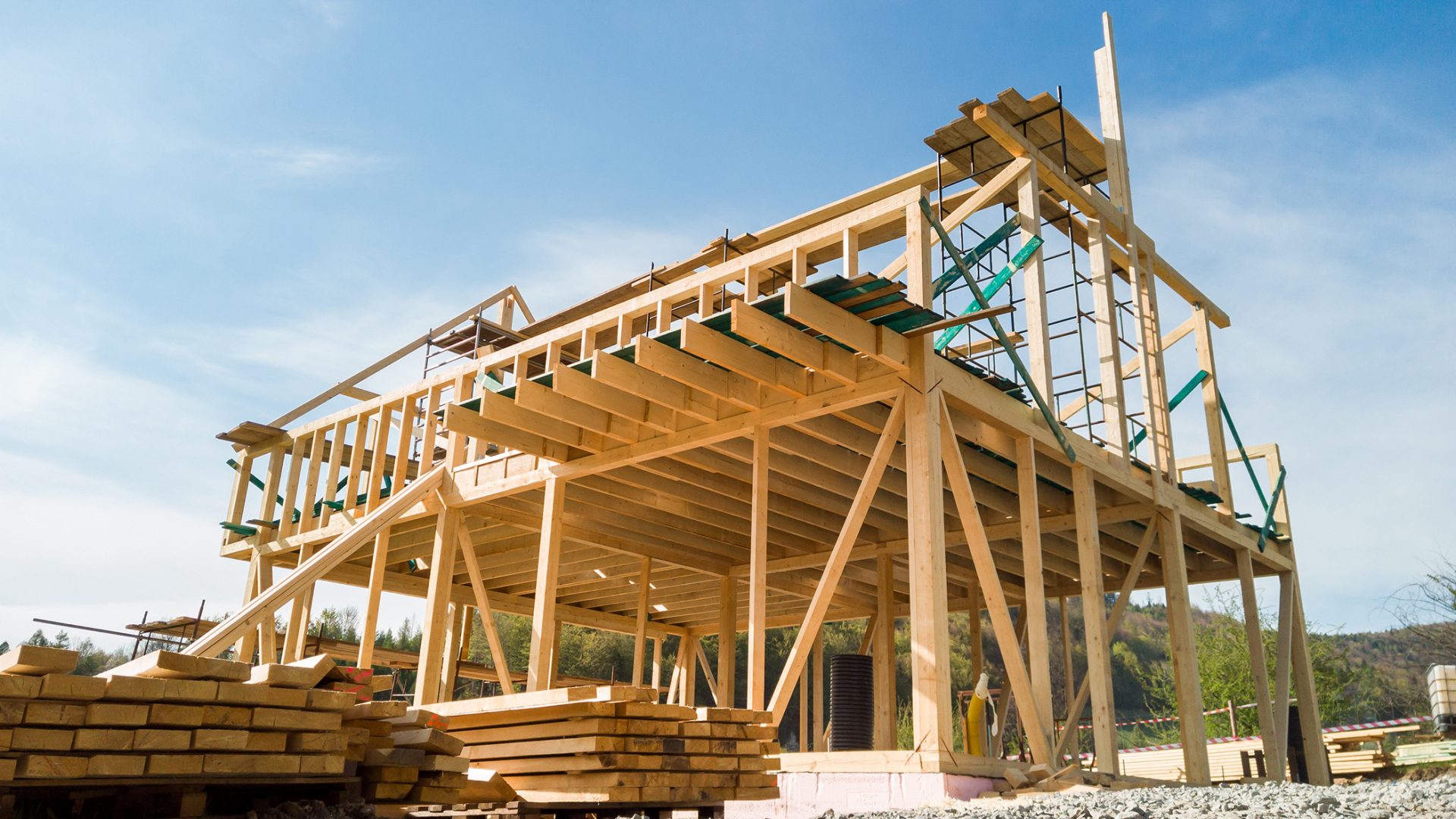 Ossature bois d'une maison neuve en construction - P&M Charpente