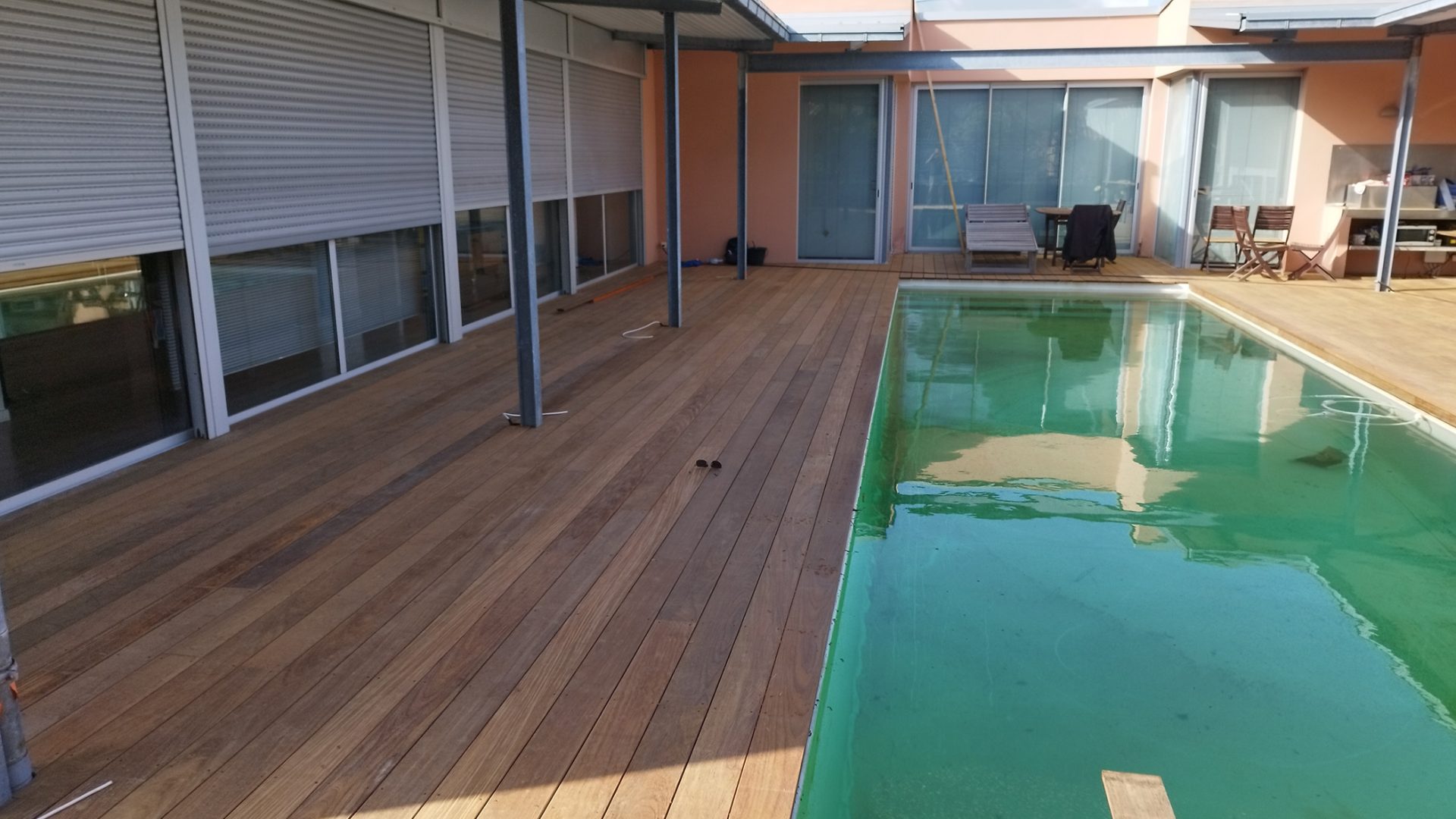Pose terrasse bois - chantier P&M Charpente Pays Basque