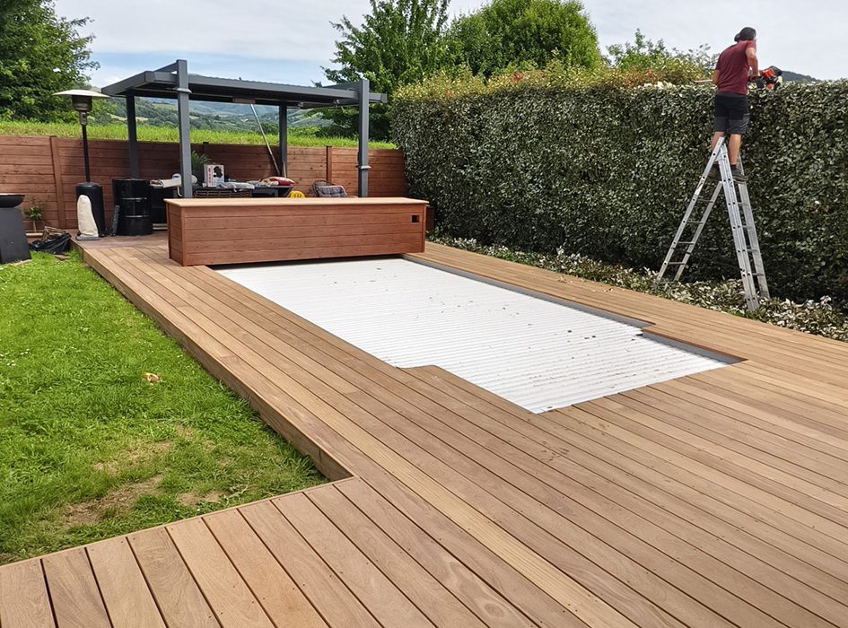 Terrasse bois réalisée par P&M Charpente - Pays Basque